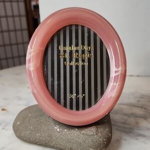 Vintage | Genuine Onyx St.Regis | Oval Frame 3.5" X 5"